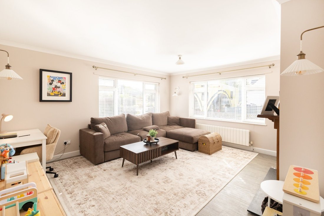 House in United Kingdom 3 - 18870924