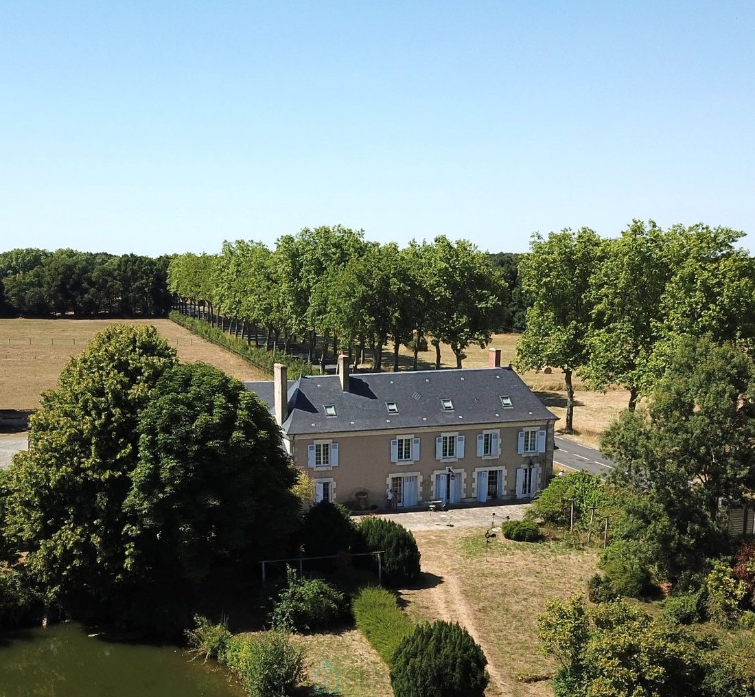 Maison à Tours, Centre-Val de Loire, France 1 - 18875134