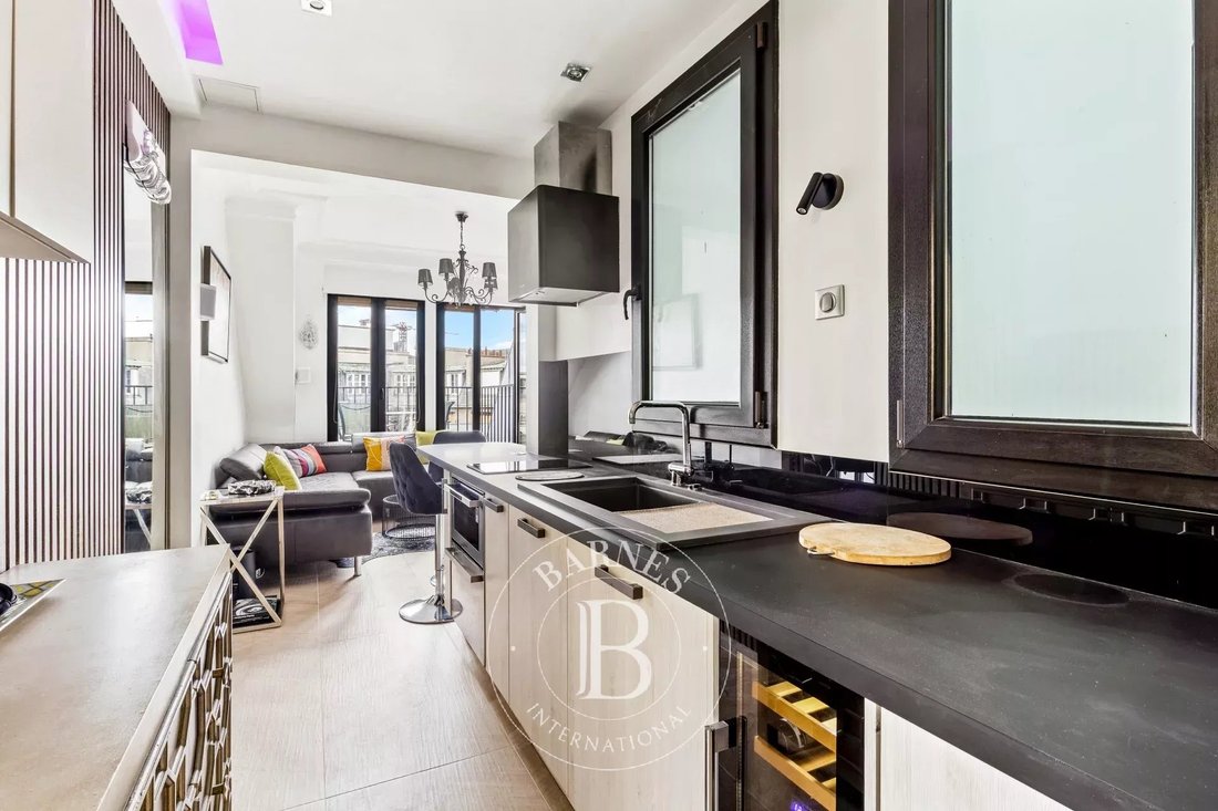 Apartment in Paris 8e Arrondissement, Paris, France 5 - 18871246