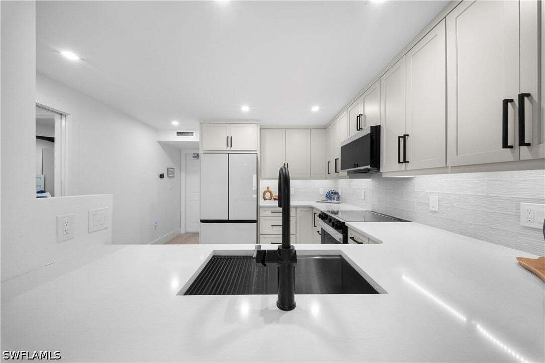 Condo in Bonita Springs, Florida, United States 5 - 18870578
