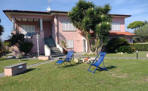 House in Cafaggio, Ameglia, Liguria 1