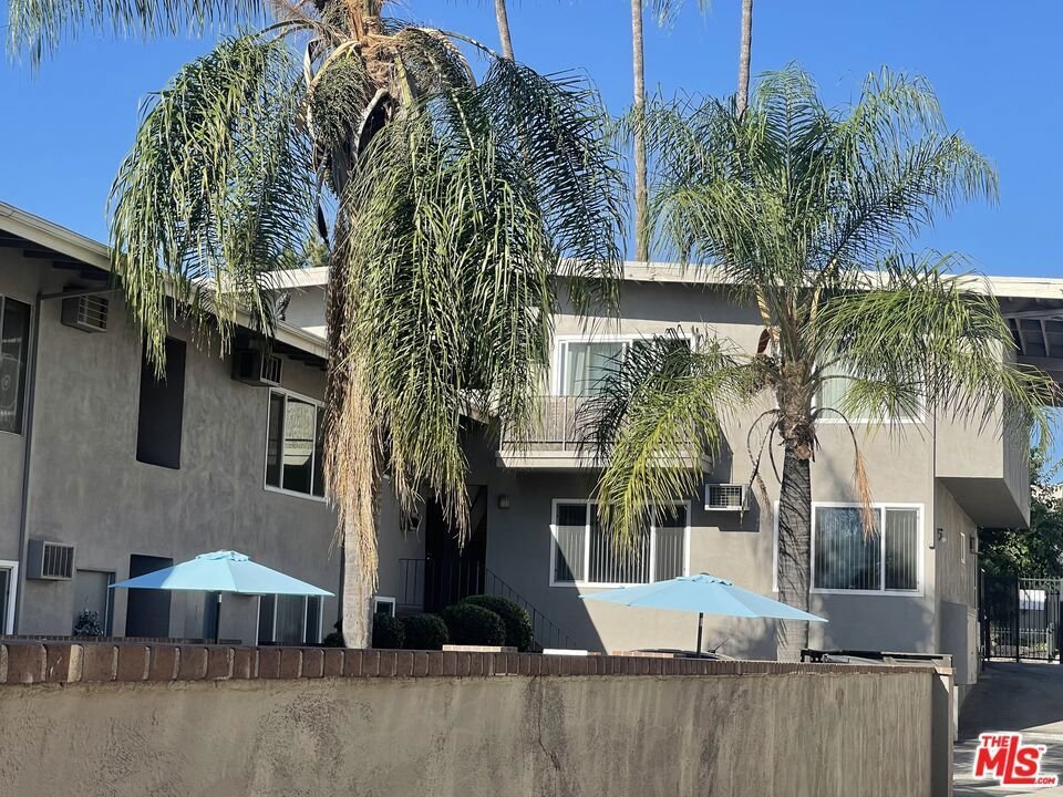 Los Angeles, California, United States 2 - 18873537