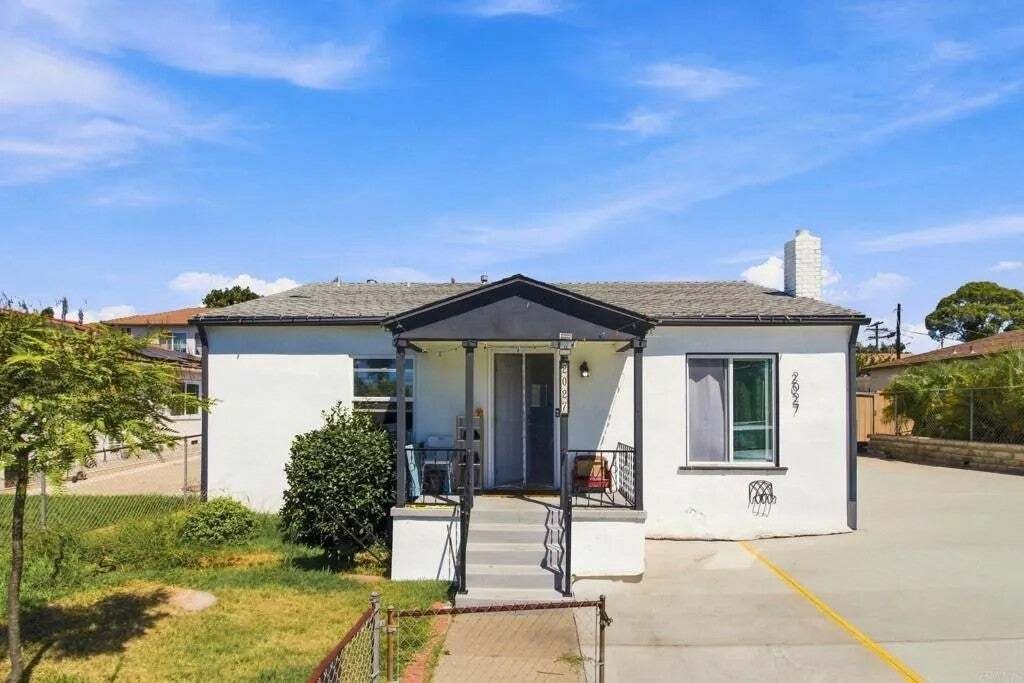 National City, California, United States 4 - 18873807