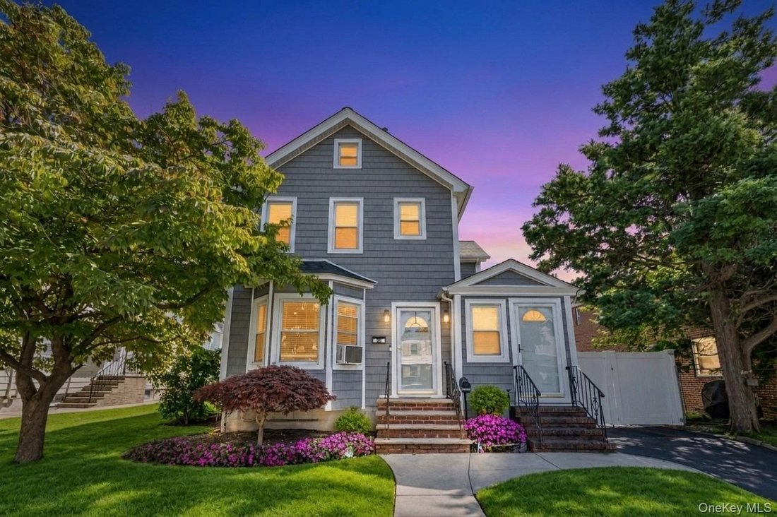 House in Valley Stream, New York, United States 1 - 18874669