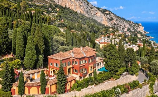 Anwesen in Menton, Provence-Alpes-Côte d'Azur, Frankreich 1