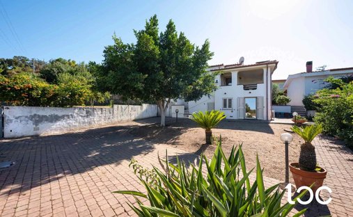 Villa in Siniscola, Sardinia, Italy 1