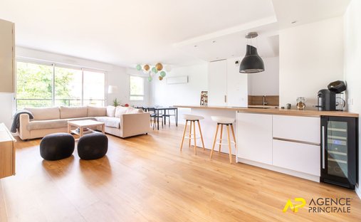 Apartment in Souvenir Français, La Garenne-Colombes, France 1