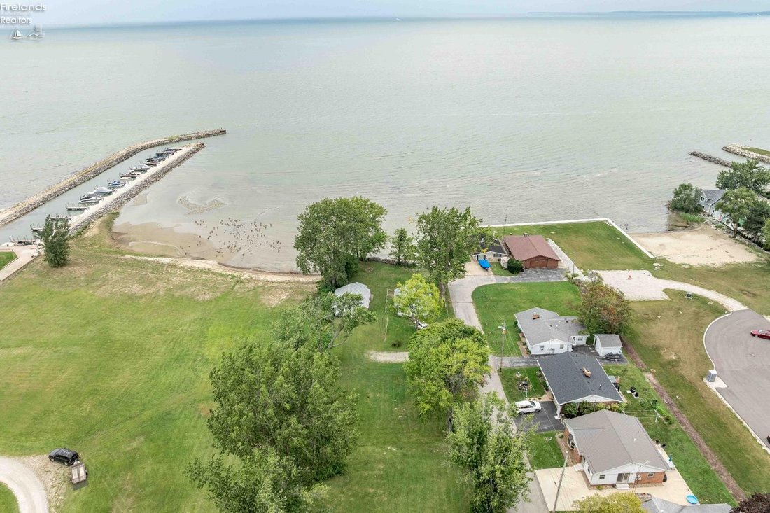 Land in Port Clinton, Ohio, United States 4 - 18874229