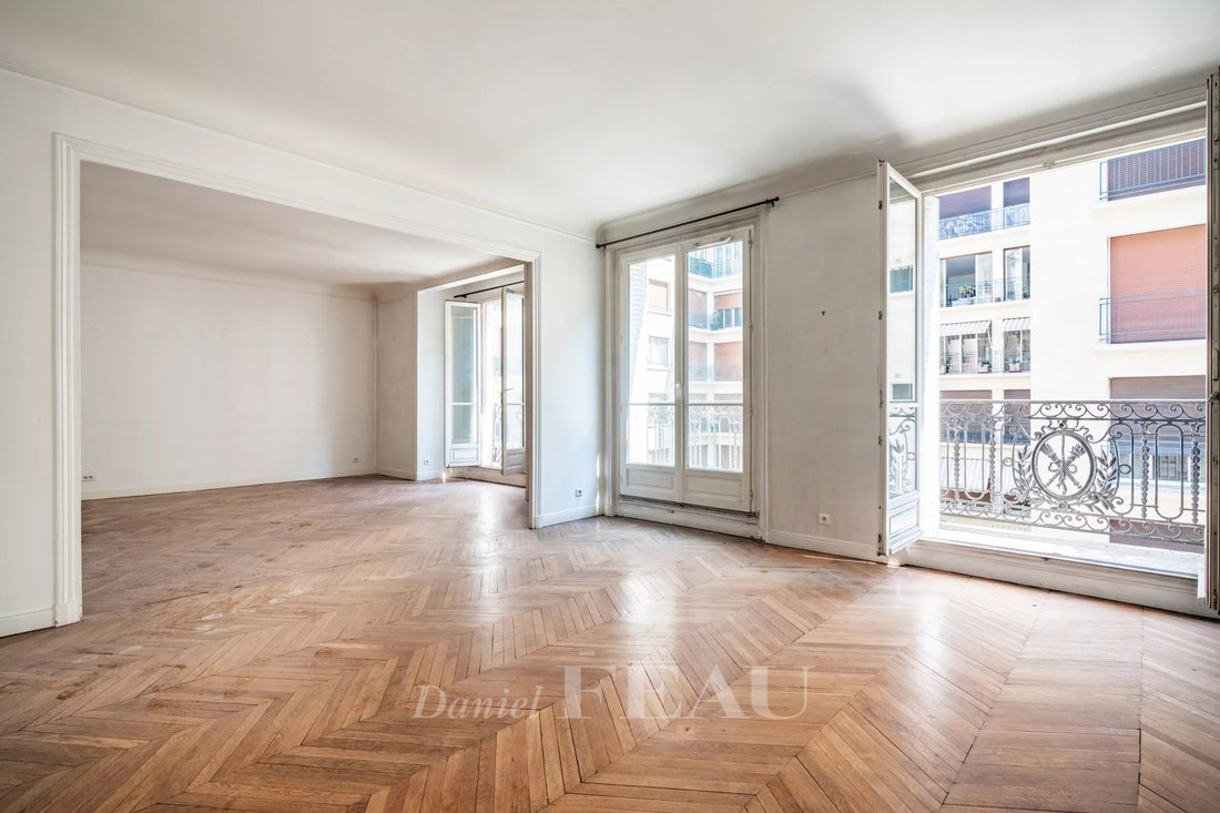 Apartment in Porte Dauphine, Paris 16e Arrondissement, Paris 4 - 18870774