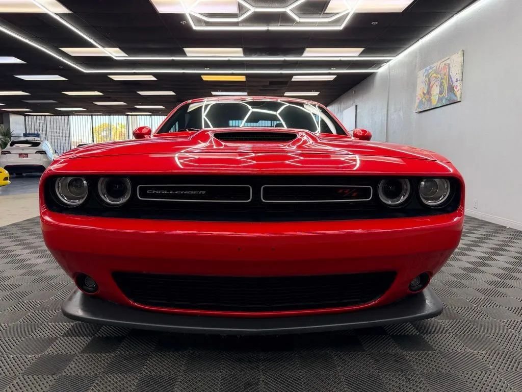 Coupe in Las Vegas, NV, United States 3 - 18875576