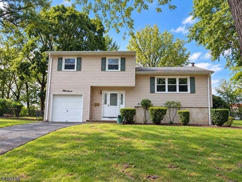 House in Caldwell, New Jersey, United States 2 - 18871580