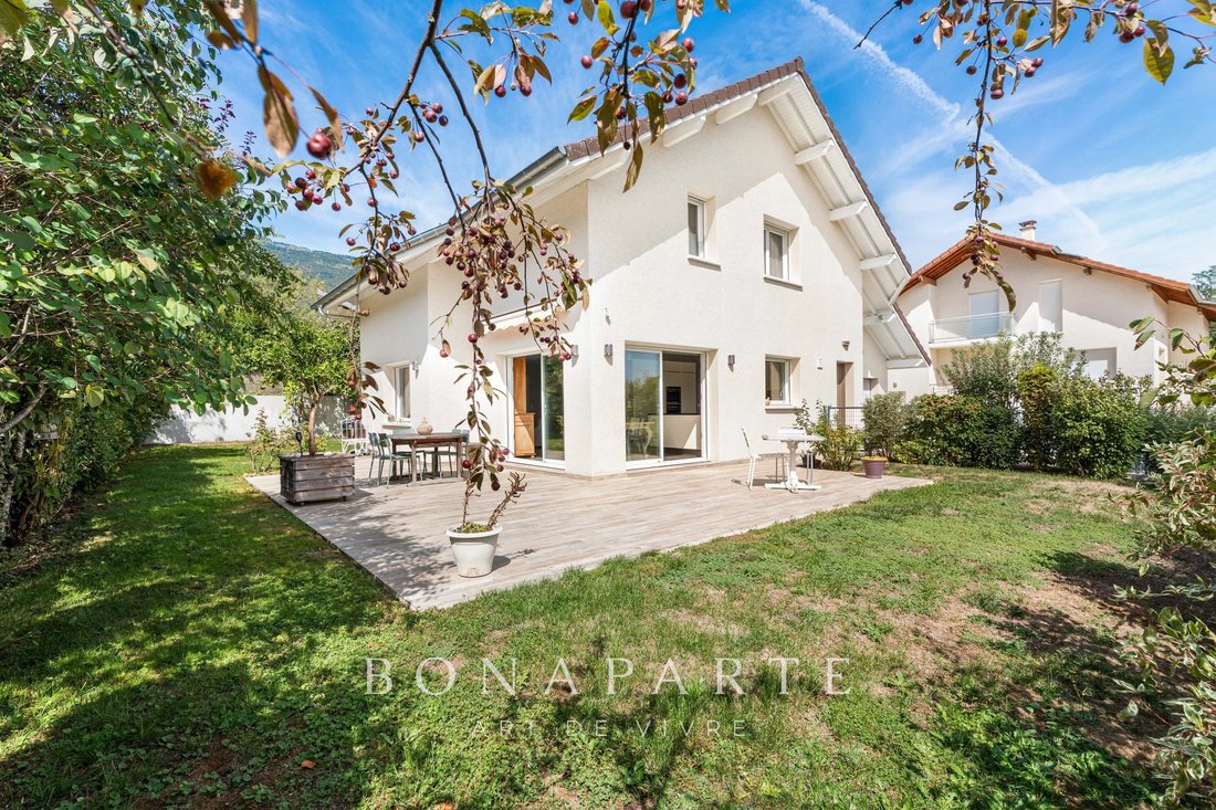 Casa en Thoiry, Auvernia-Ródano-Alpes, Francia 1 - 18875150