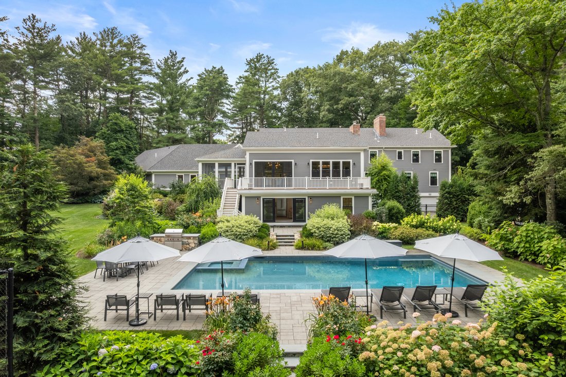 House in Weston, Massachusetts, United States 2 - 18872102