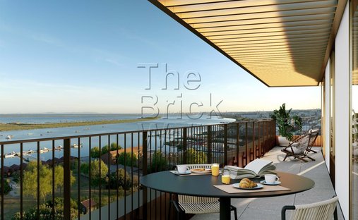Apartment in Povoa de Santa Iria e Forte da Casa, Lisbon, Portugal 1
