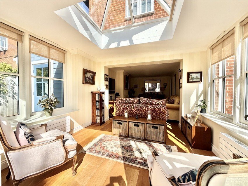 House in Lymington, England 3 - 18870856
