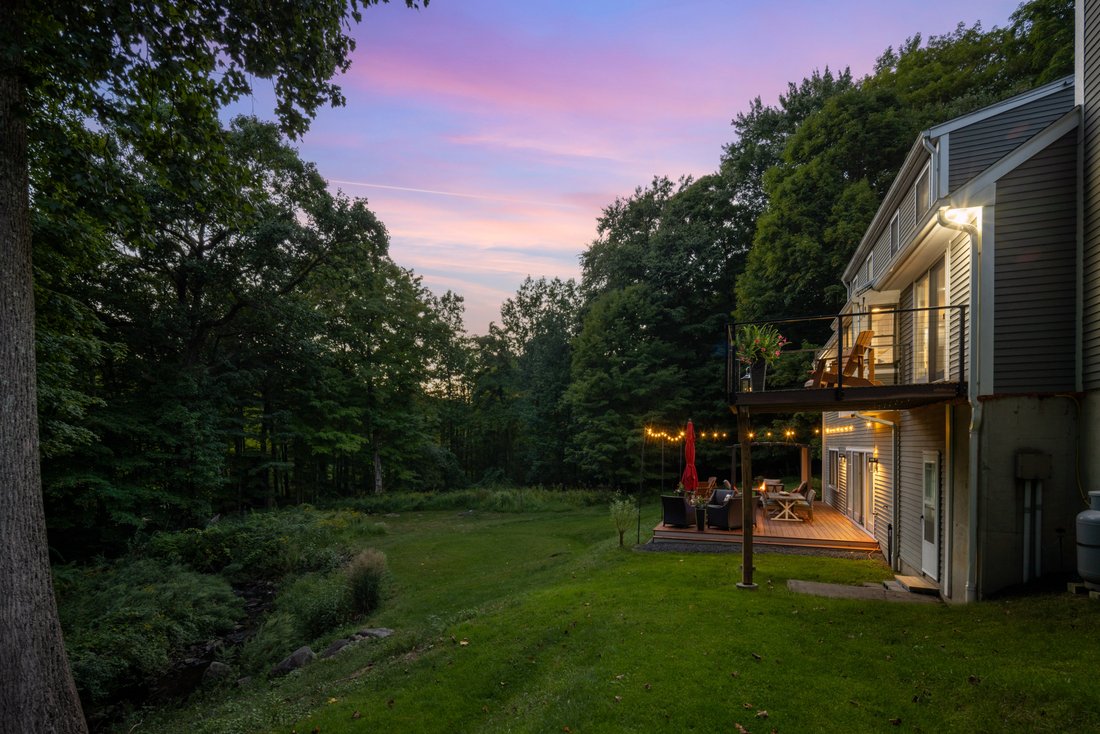 House in Bethel, Connecticut, United States 4 - 18871653