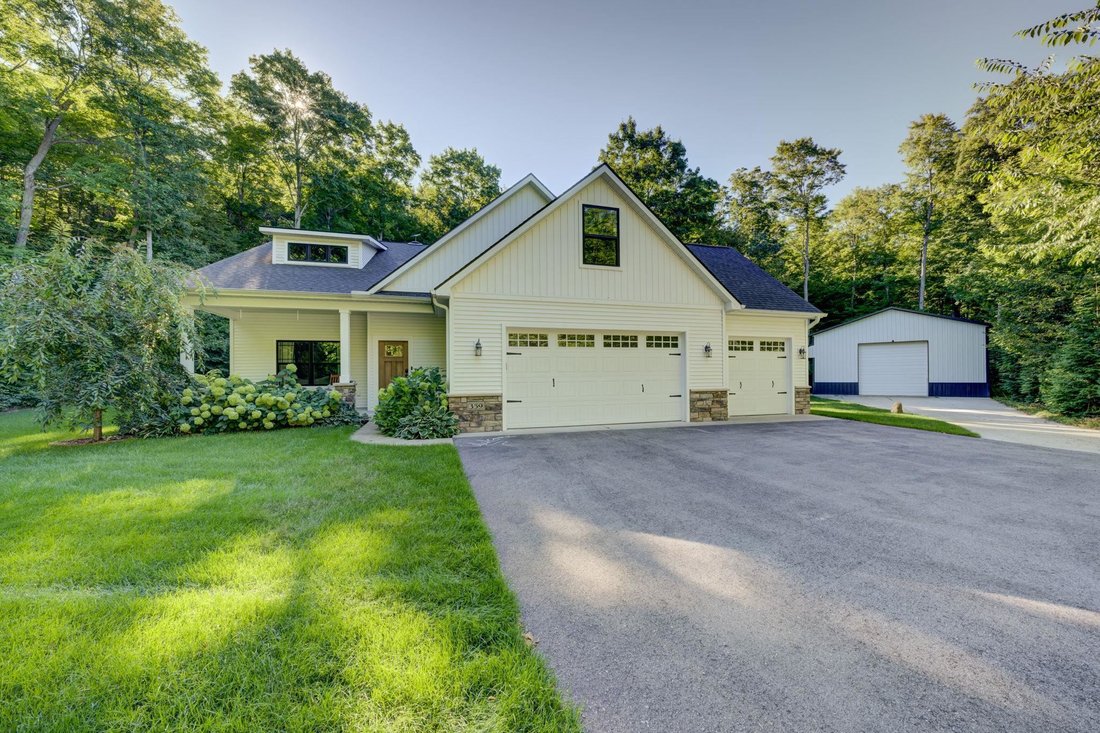 House in Glen Arbor, Michigan, United States 1 - 18871496