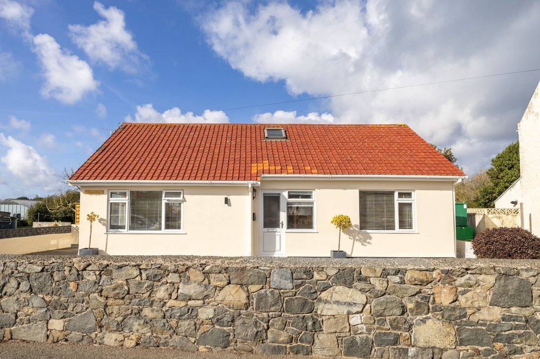 House in United Kingdom 2 - 18870924