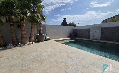 Villa in Ouest, Bessan, France 1
