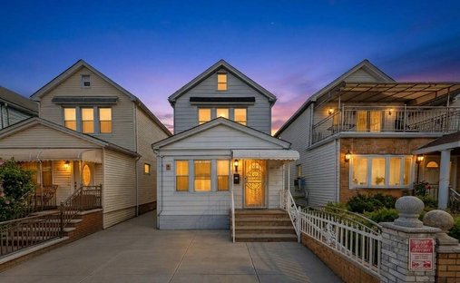 House in New York, New York, United States 1