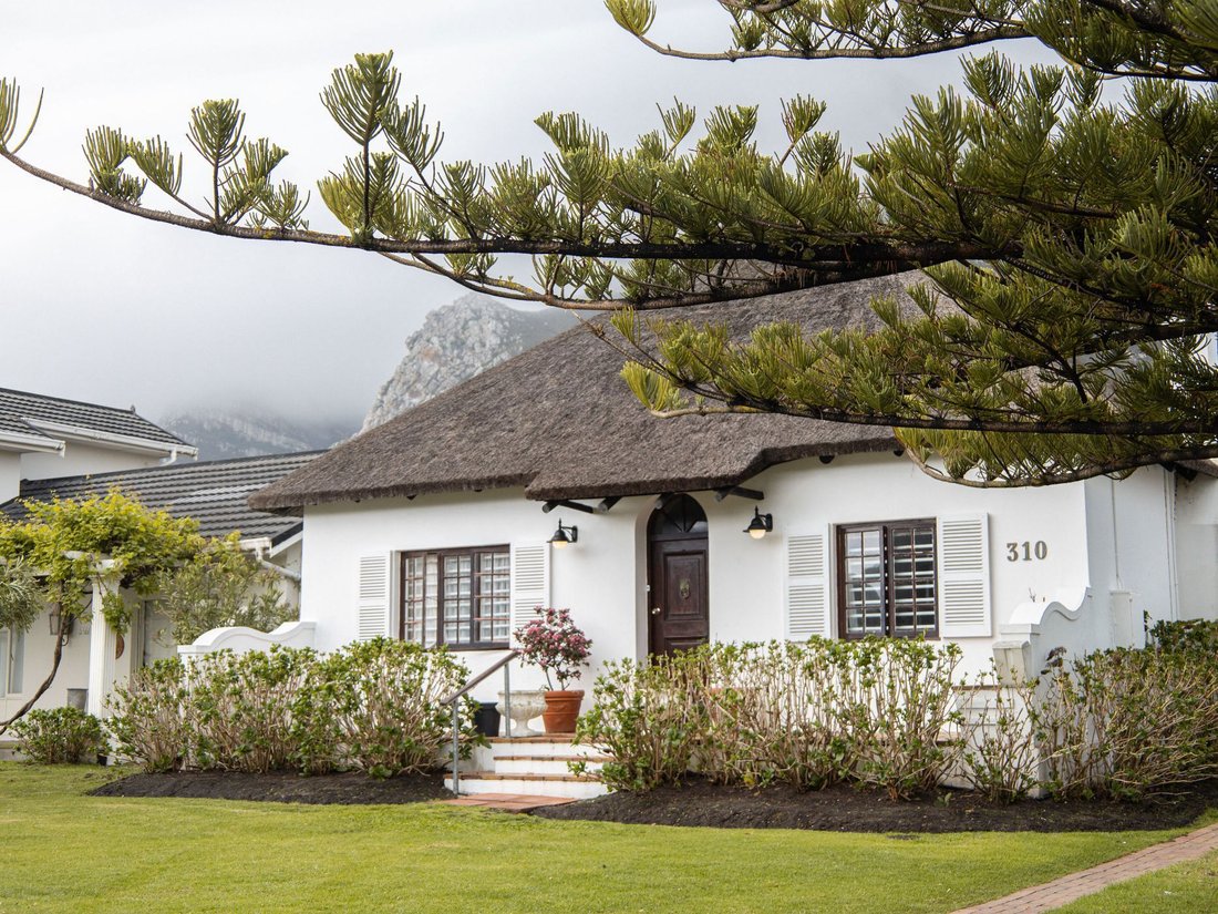House in Overstrand Local Municipality, Western Cape, South Africa 1 - 18873160