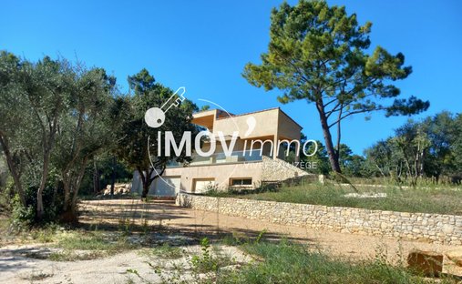 Villa in Saint-Quentin-la-Poterie, Occitania, France 1