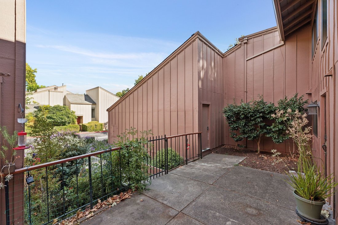 House in Novato, California, United States 2 - 18873054