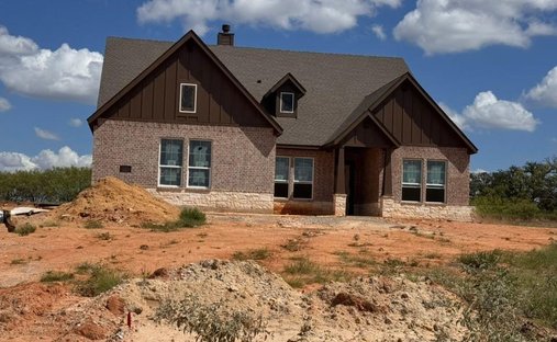 House in Springtown, Texas, United States 1