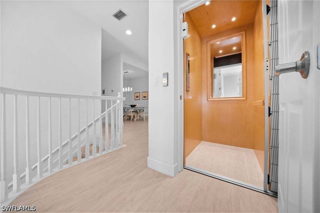 Condo in Naples, Florida, United States 5 - 18870585