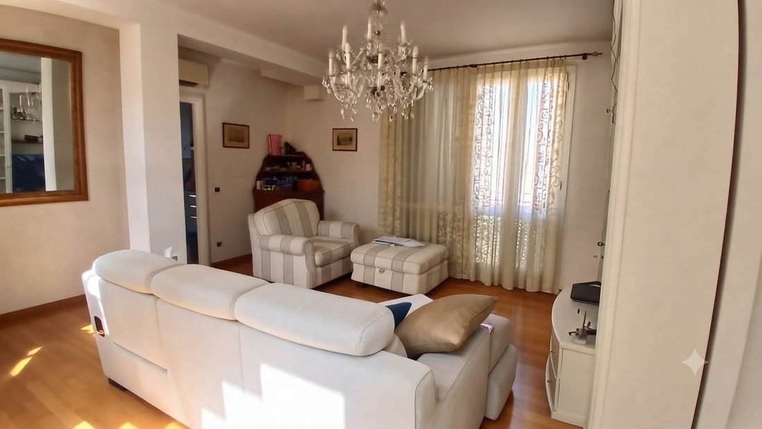 Appartement à Modène, Émilie-Romagne, Italie 3 - 18874923