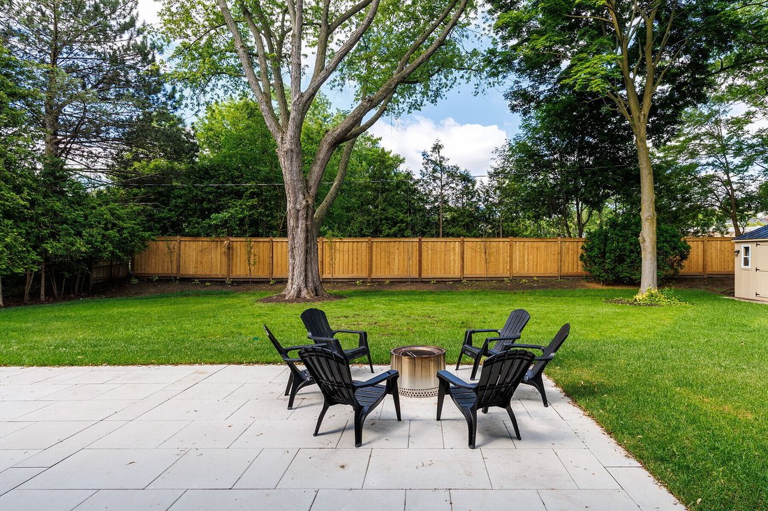 House in Oakville, Ontario, Canada 5 - 16938616