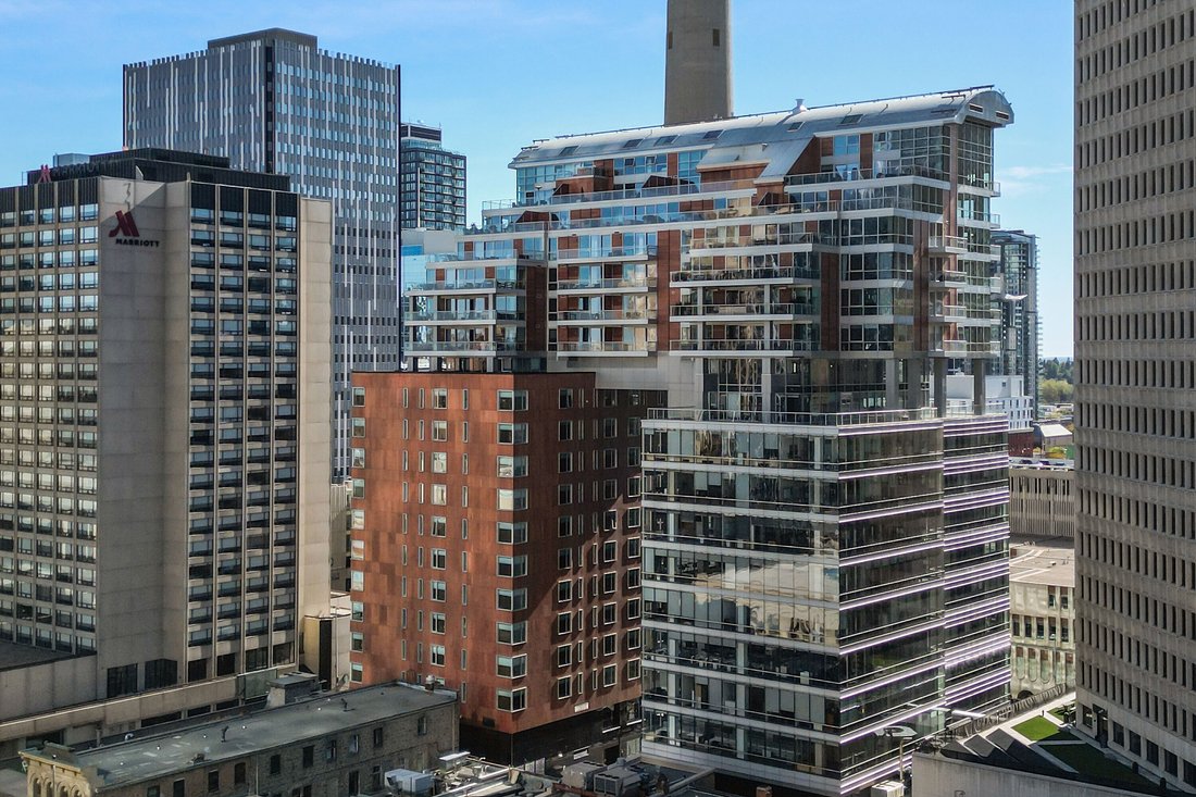 Condo in Calgary, Alberta, Canada 1 - 17959063