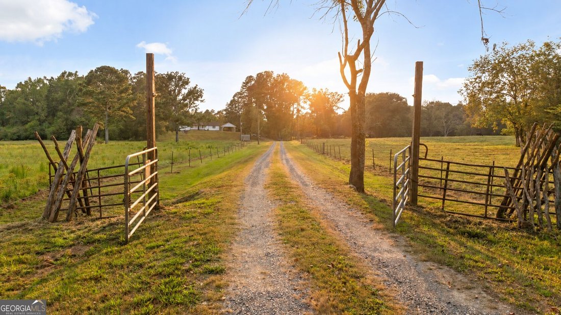 Farm Ranch in Chatsworth, Georgia, United States 1 - 17899757