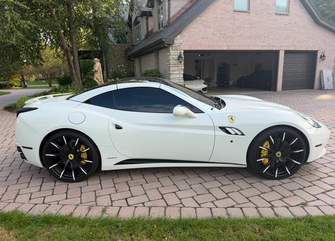 Cabriolet in Roselle, IL, United States 4 - 18871837