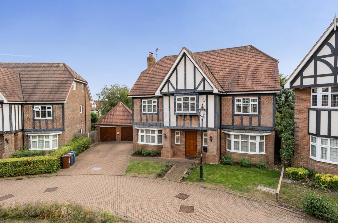 Maison à Great Stanmore, Borough londonien de Harrow, Angleterre 1 - 18873594