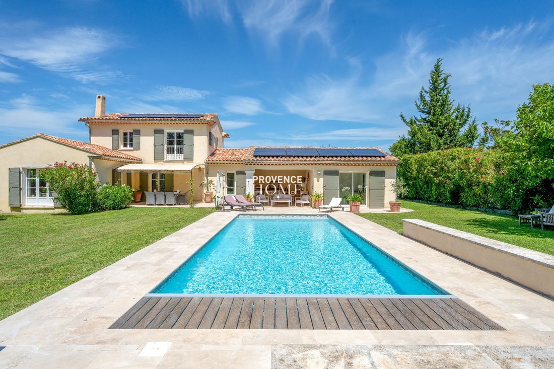 Finca en Saumane-de-Vaucluse, Provenza-Alpes-Costa Azul, Francia 1 - 18872156