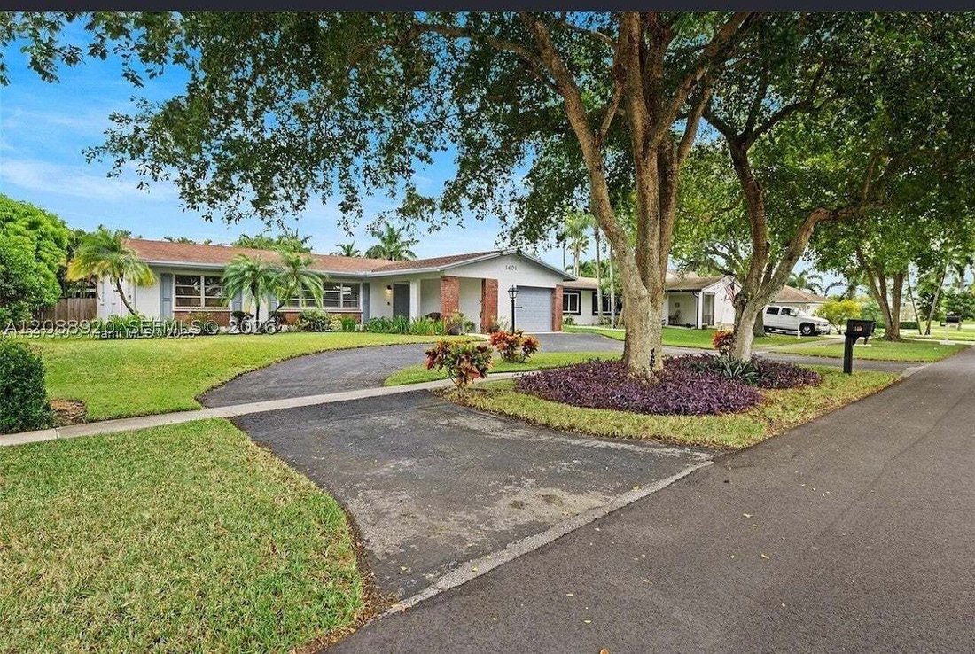 Maison à Pembroke Pines, Floride, États-Unis 2 - 18870688