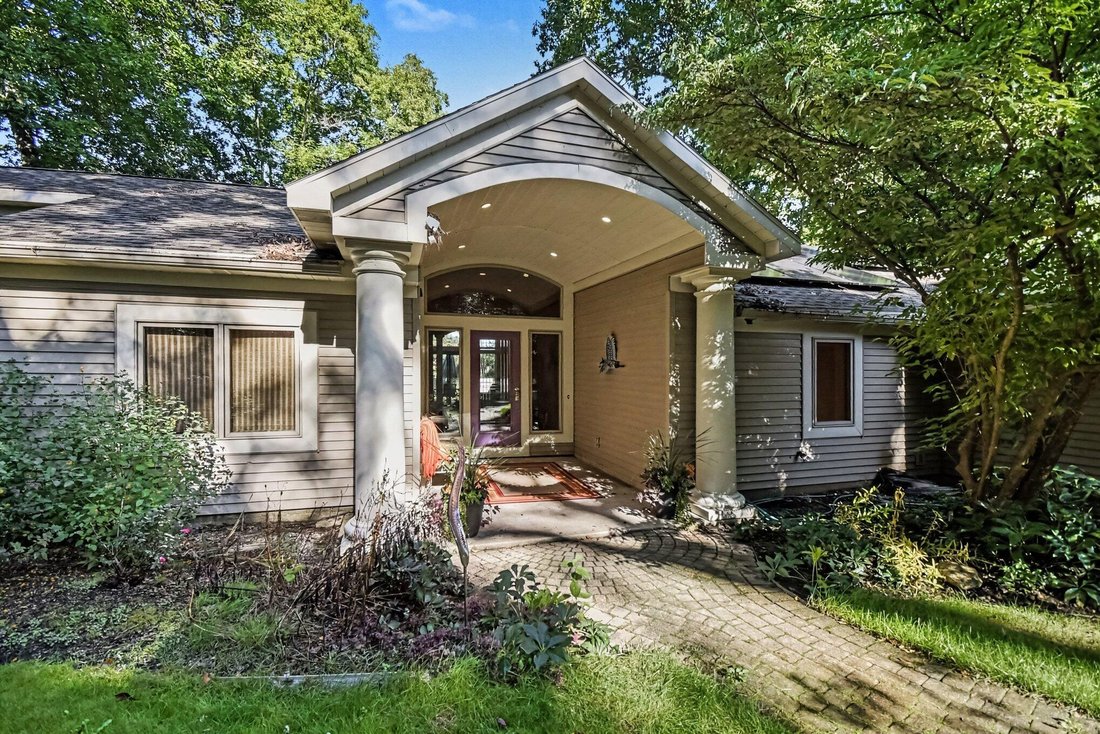 House in Alto, Michigan, United States 1 - 18874268