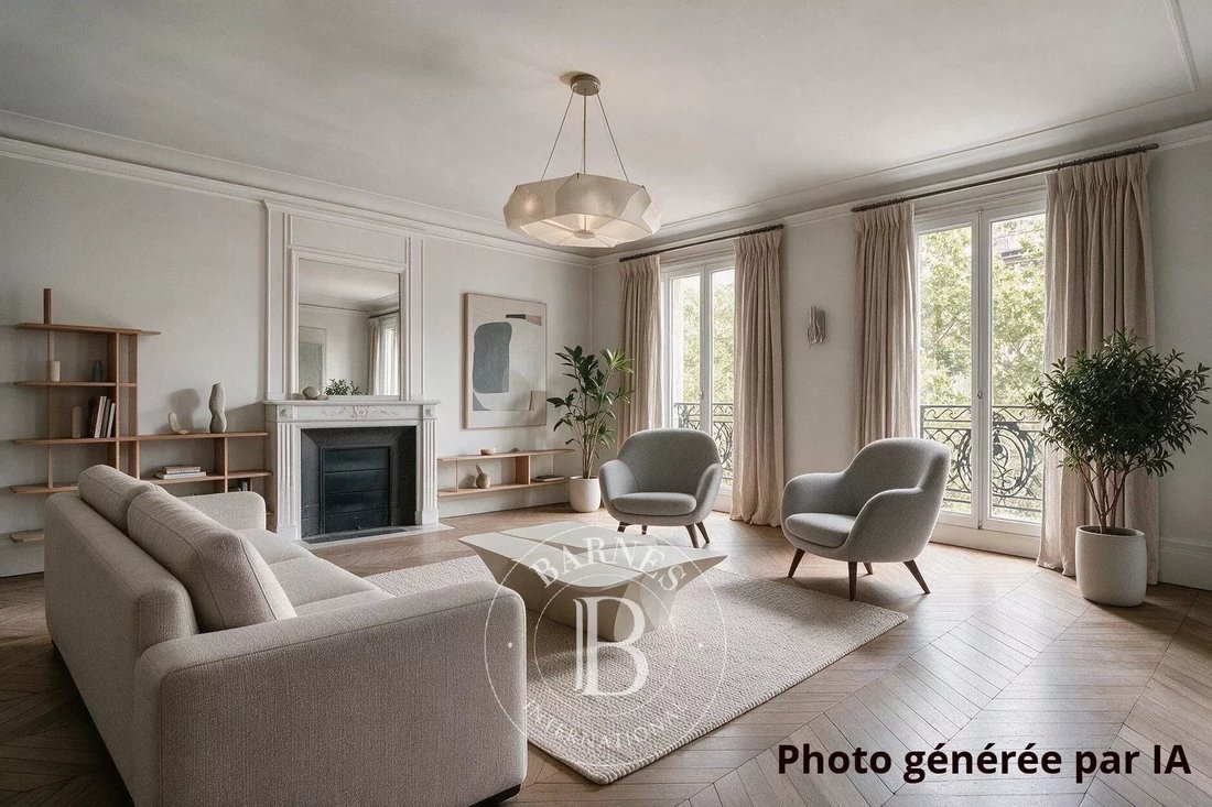 Apartment in Gros Caillou, Paris 7e Arrondissement, Paris 2 - 18806511