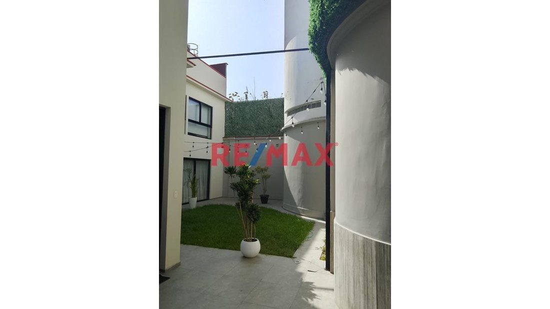 House in San Isidro, Metropolitan Municipality of Lima, Peru 1 - 18872824