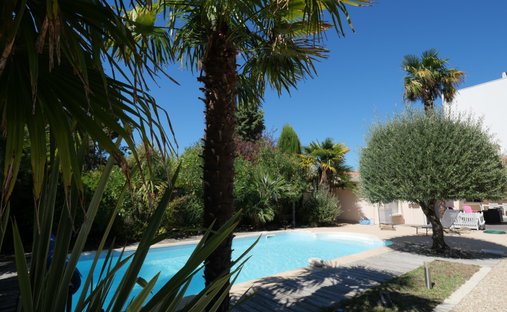 Villa in Pontaillac, Royan, France 1