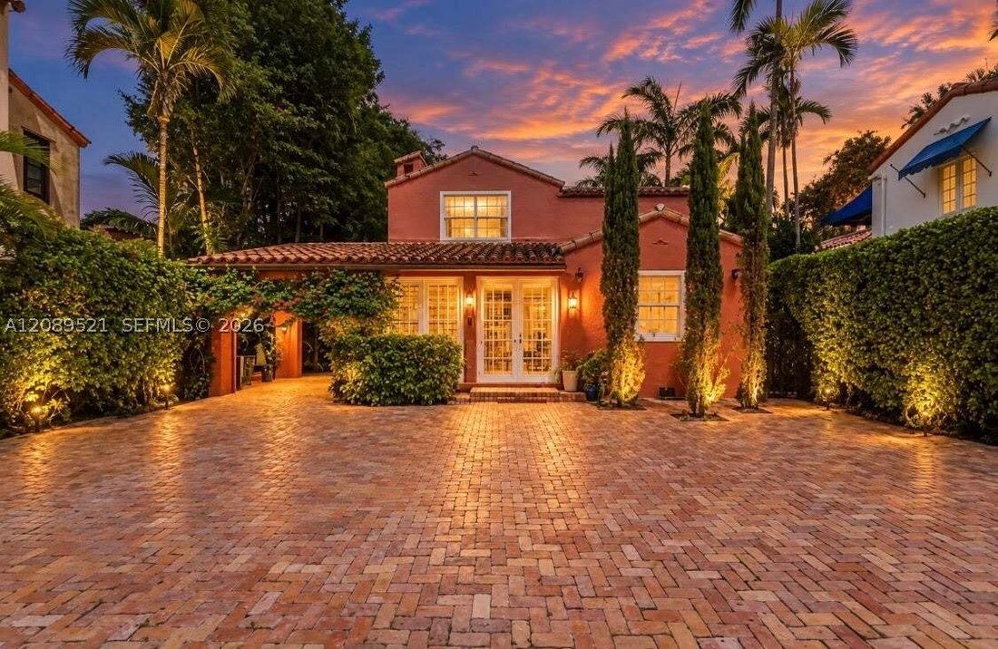 Haus in Coral Gables, Florida, Vereinigte Staaten 1 - 18873845