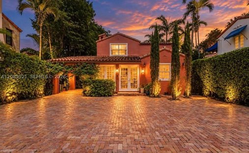 Casa a Coral Gables, Florida, Stati Uniti 1
