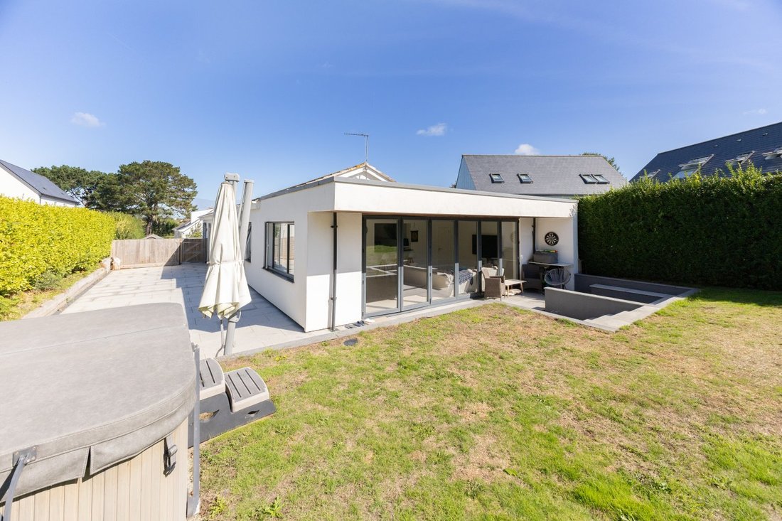 Bungalow in United Kingdom 1 - 18791724