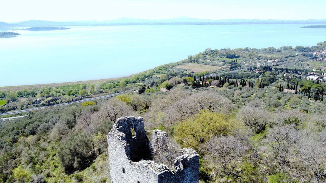 Haus in Passignano sul Trasimeno, Umbrien, Italien 3 - 18875324