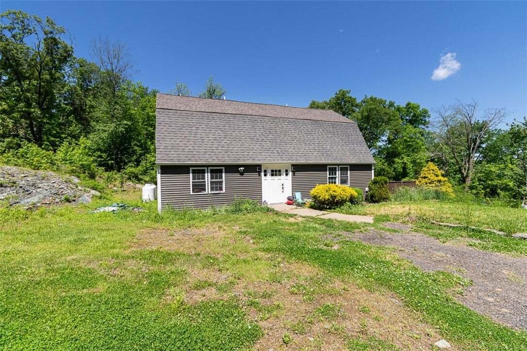House in Lincoln, Rhode Island, United States 4 - 18873756