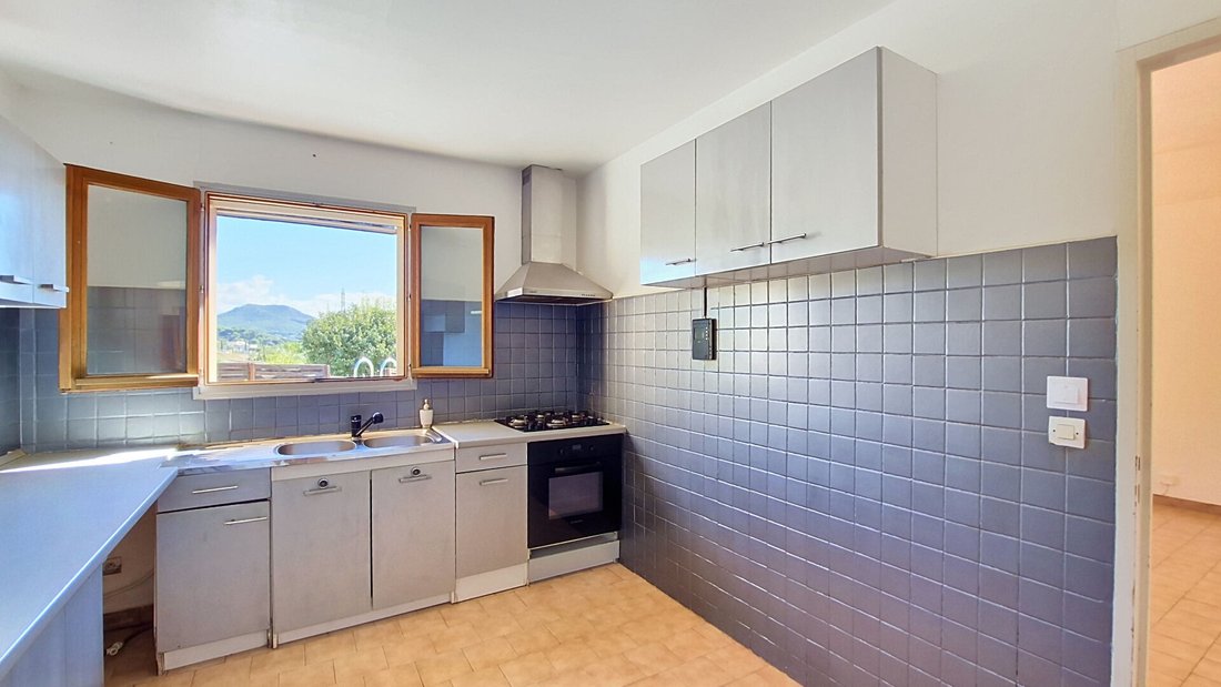 Villa en La Barasse, Marsella, Provenza-Alpes-Costa Azul 5 - 18872690