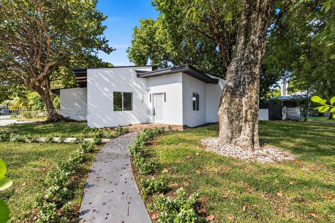 House in Miami, Florida, United States 1 - 18873849