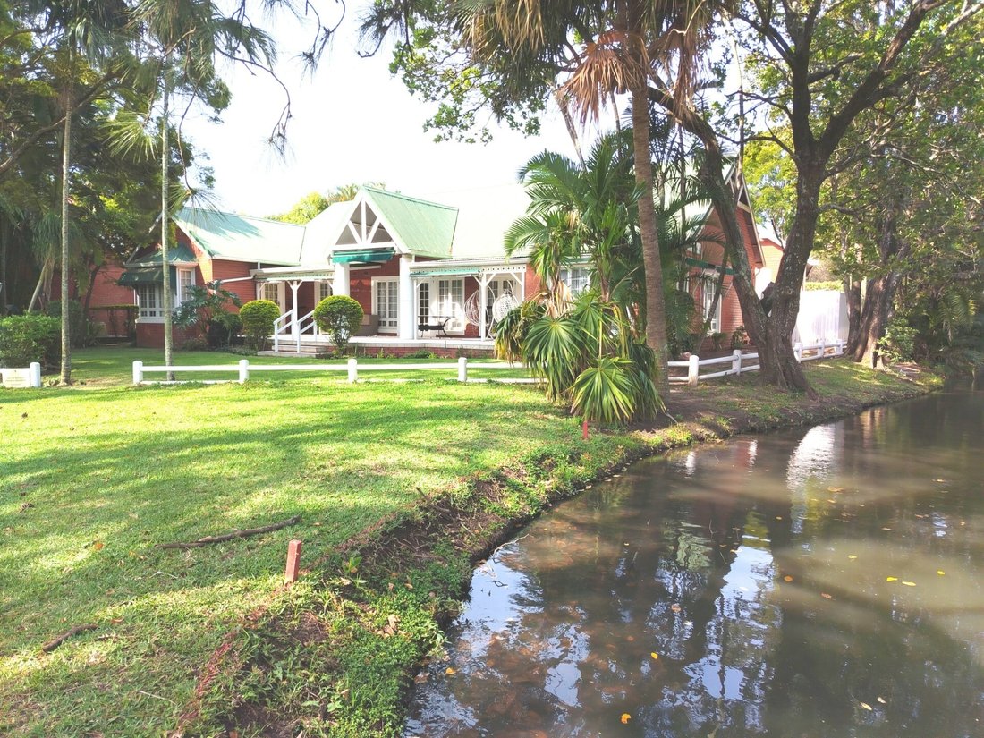 Haus in Mount Edgecombe Country Estate 2, KwaZulu-Natal, Südafrika 2 - 18874741