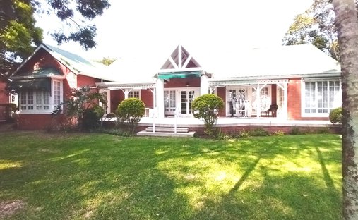 House in Mount Edgecombe Country Estate 2, KwaZulu-Natal, South Africa 1
